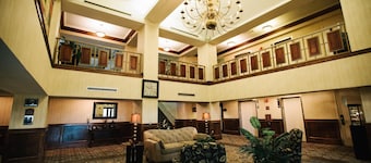 Grand Plaza Hotel, Trademark Collection by Wyndham