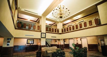 Grand Plaza Hotel, Trademark Collection by Wyndham