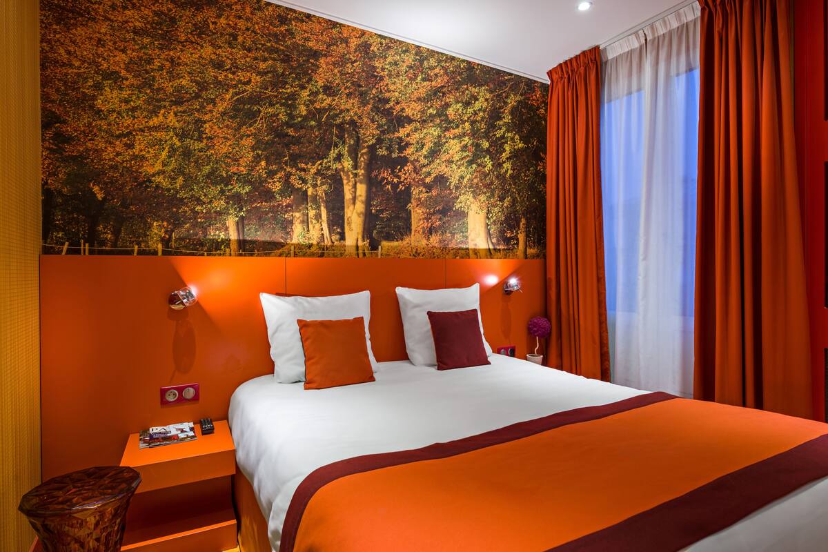 In-room safe, desk, blackout curtains, soundproofing