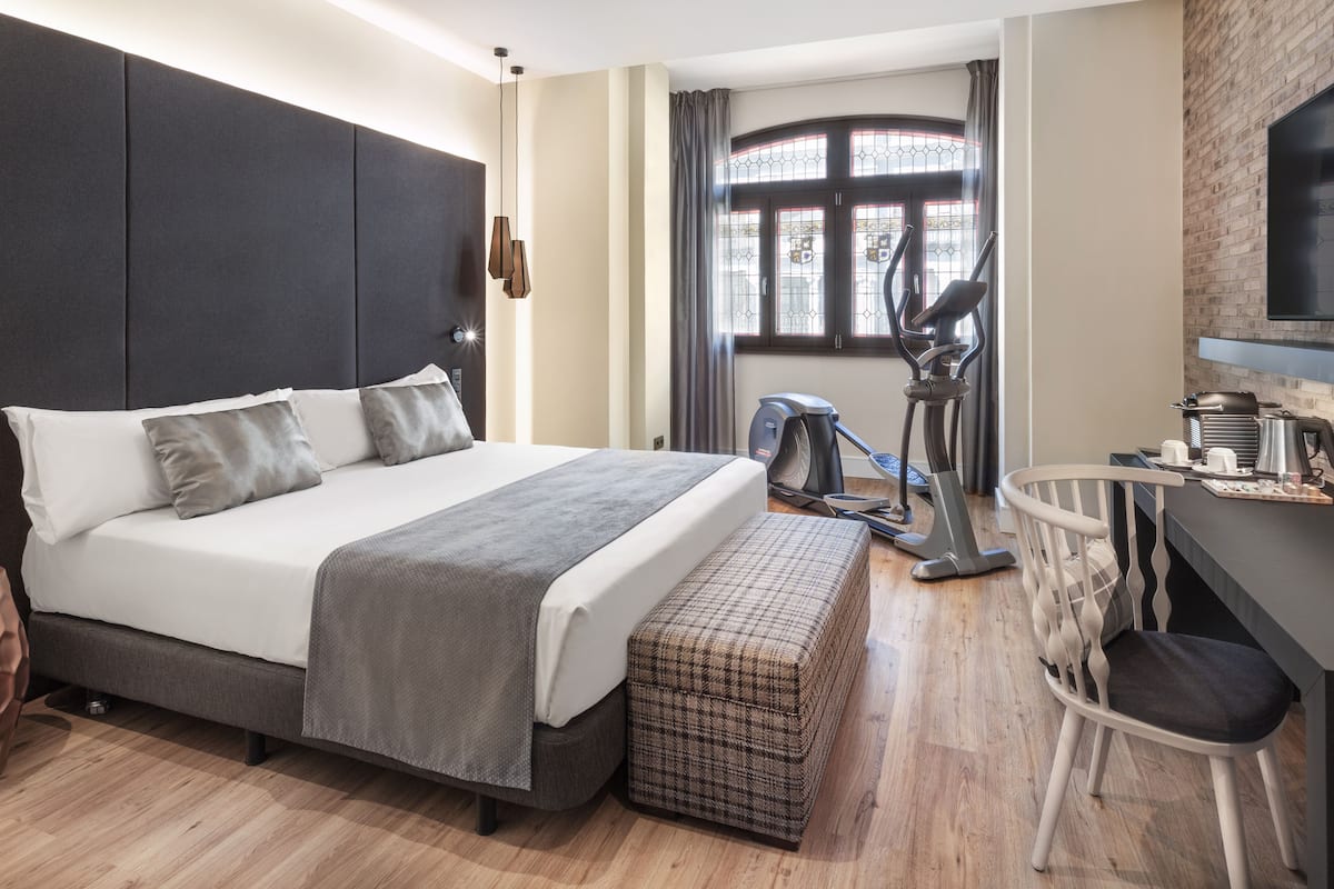 1 bedroom, minibar, in-room safe, desk