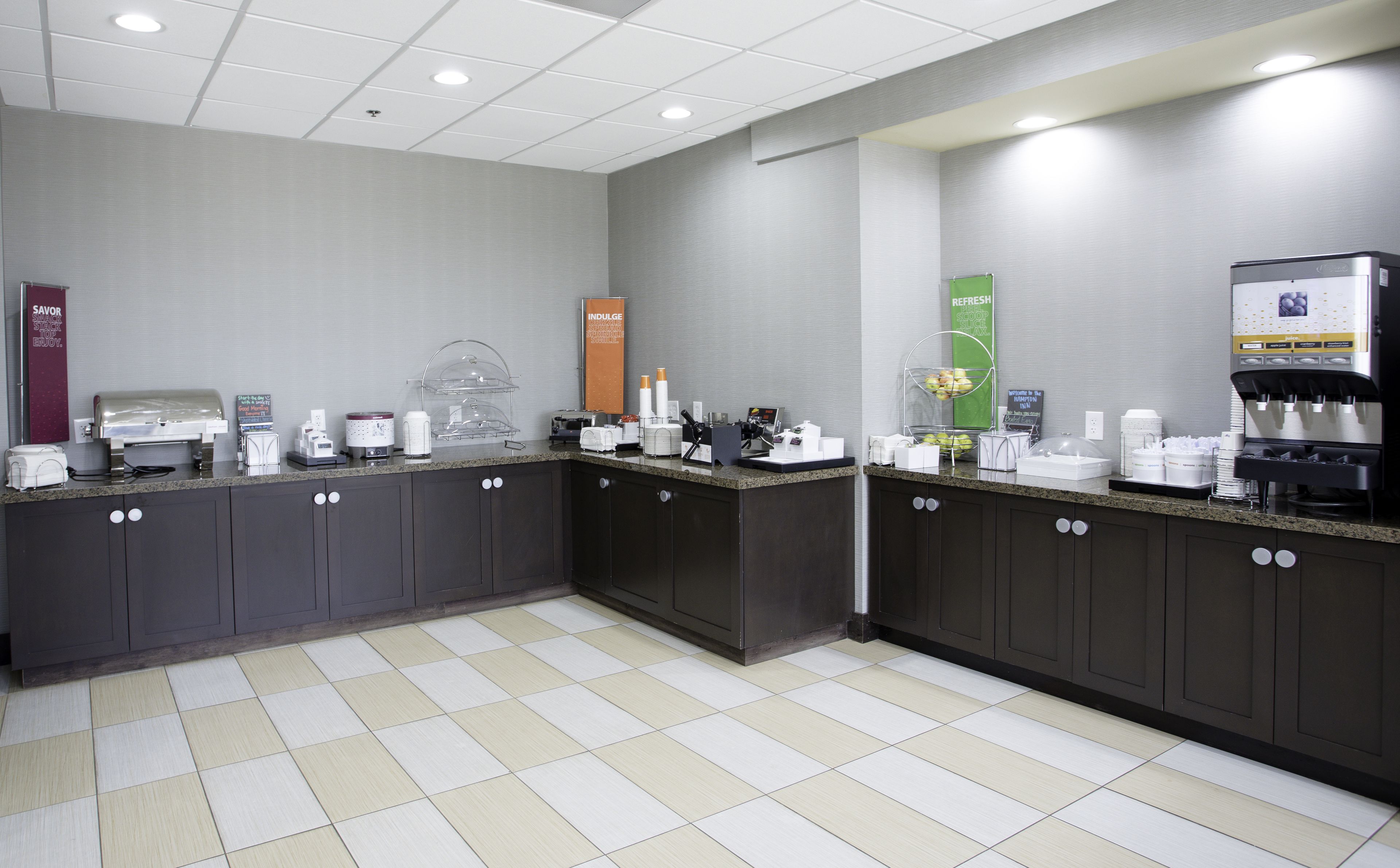 free daily full breakfast