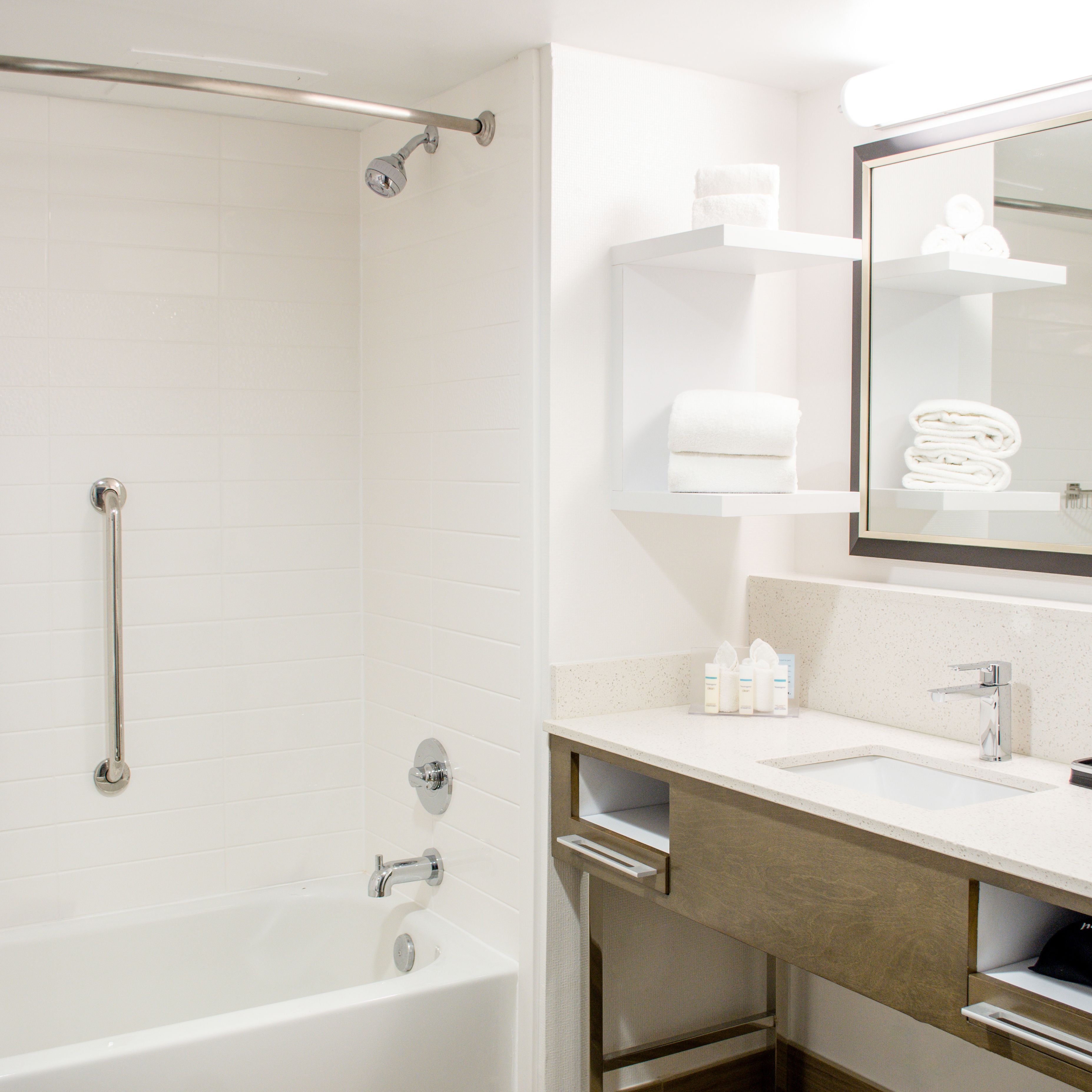 room, 1 king bed, accessible, non smoking | in-room safe, desk, iron/ironing board, free wifi