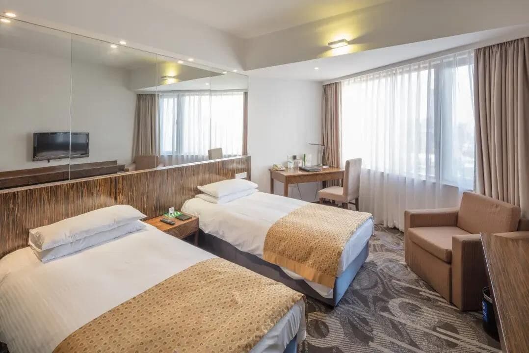 Minibar, in-room safe, desk, blackout curtains