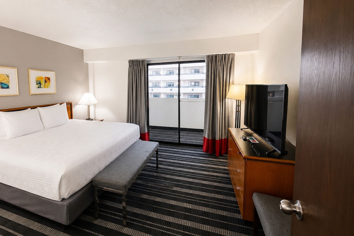 Room, 1 King Bed with Sofa bed | Down duvets, pillow-top beds, in-room safe, desk