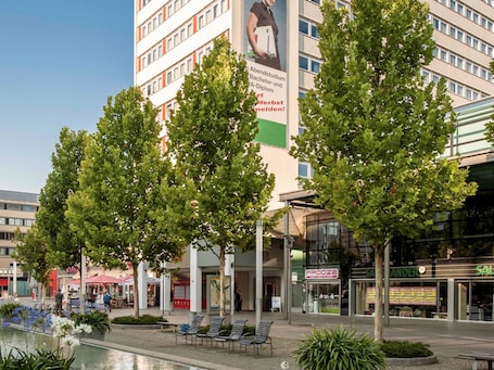 Front of property. ibis Dresden Zentrum