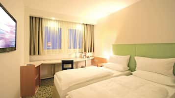 Allergikerbettwaren, Schreibtisch, VerdunkelungsvorhÀnge