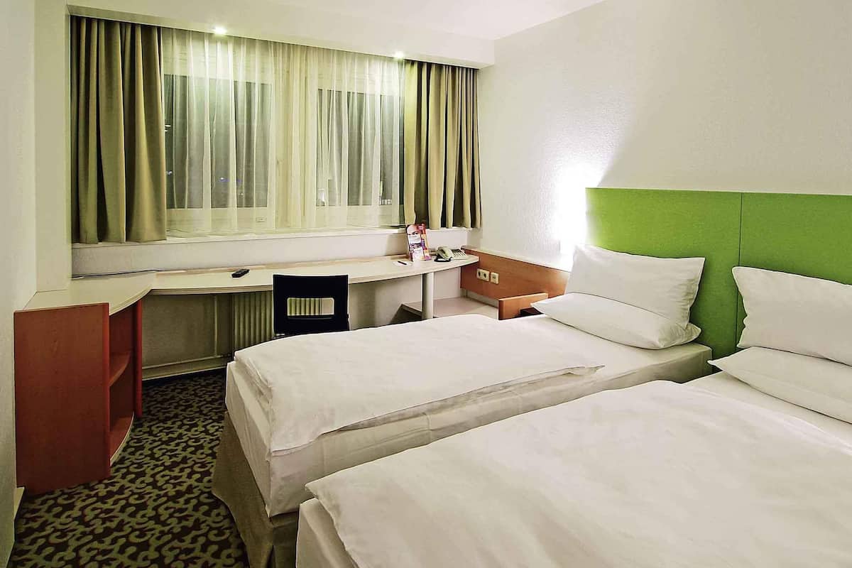 Standard Room, 2 Single Beds