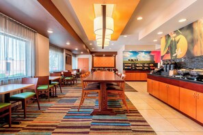 Free daily buffet breakfast - Fairfield Inn & Suites Abilene (Abilene)