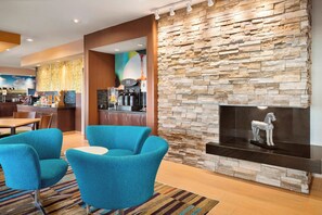 Lobby - Fairfield Inn & Suites by Marriott Lima (Lima)