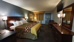 Standard Room, 1 King Bed, Accessible, Kitchenette (Smoking) | Desk, blackout drapes, iron/ironing board, WiFi (free) - South Padre Island Inn (South Padre Island)