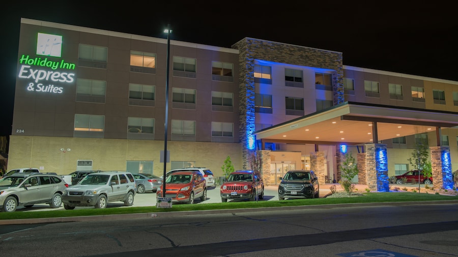 Holiday Inn Express & Suites Dayton Southwest, an IHG Hotel