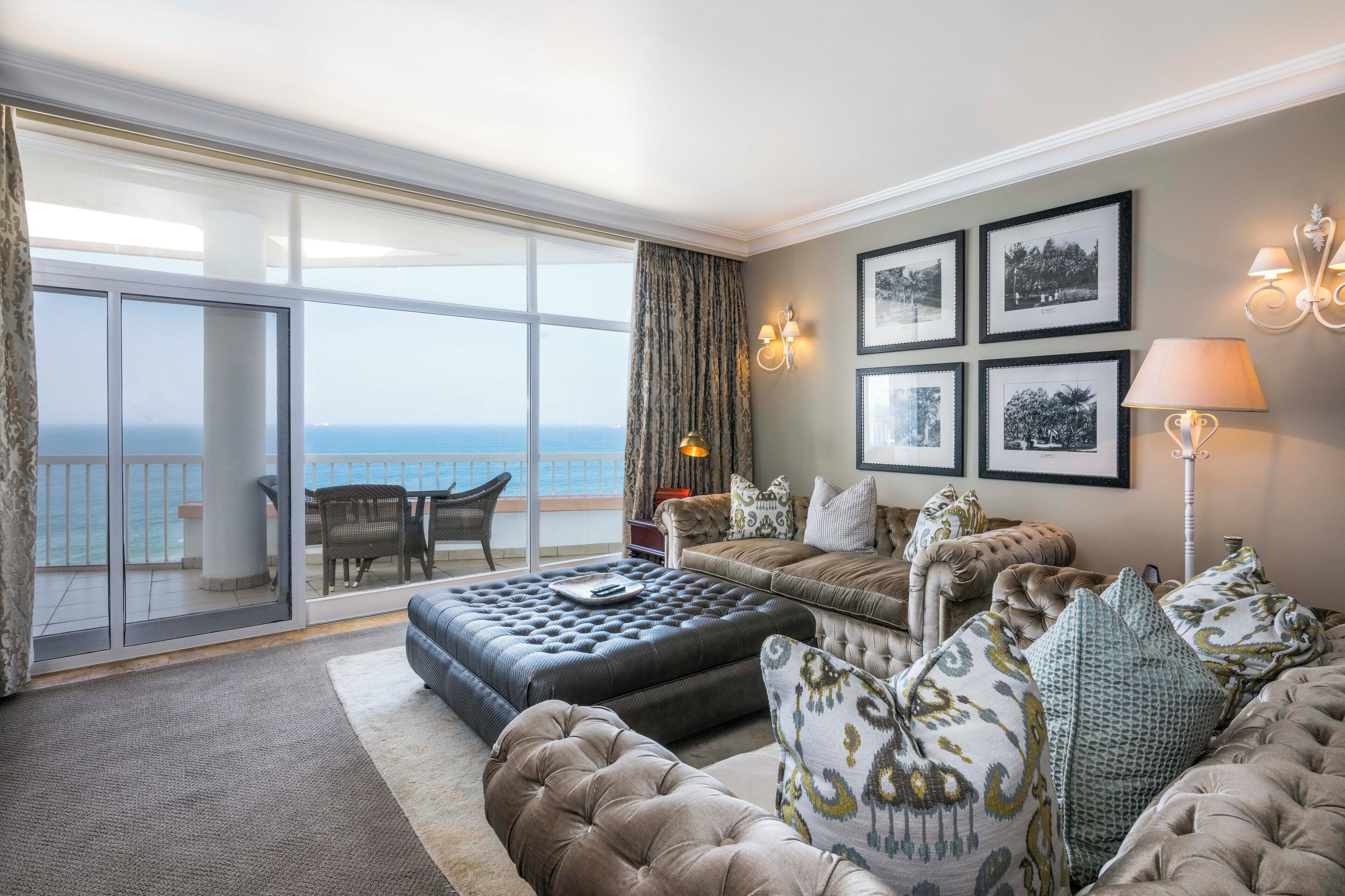 presidential suite | living area | flat-screen tv, dvd player