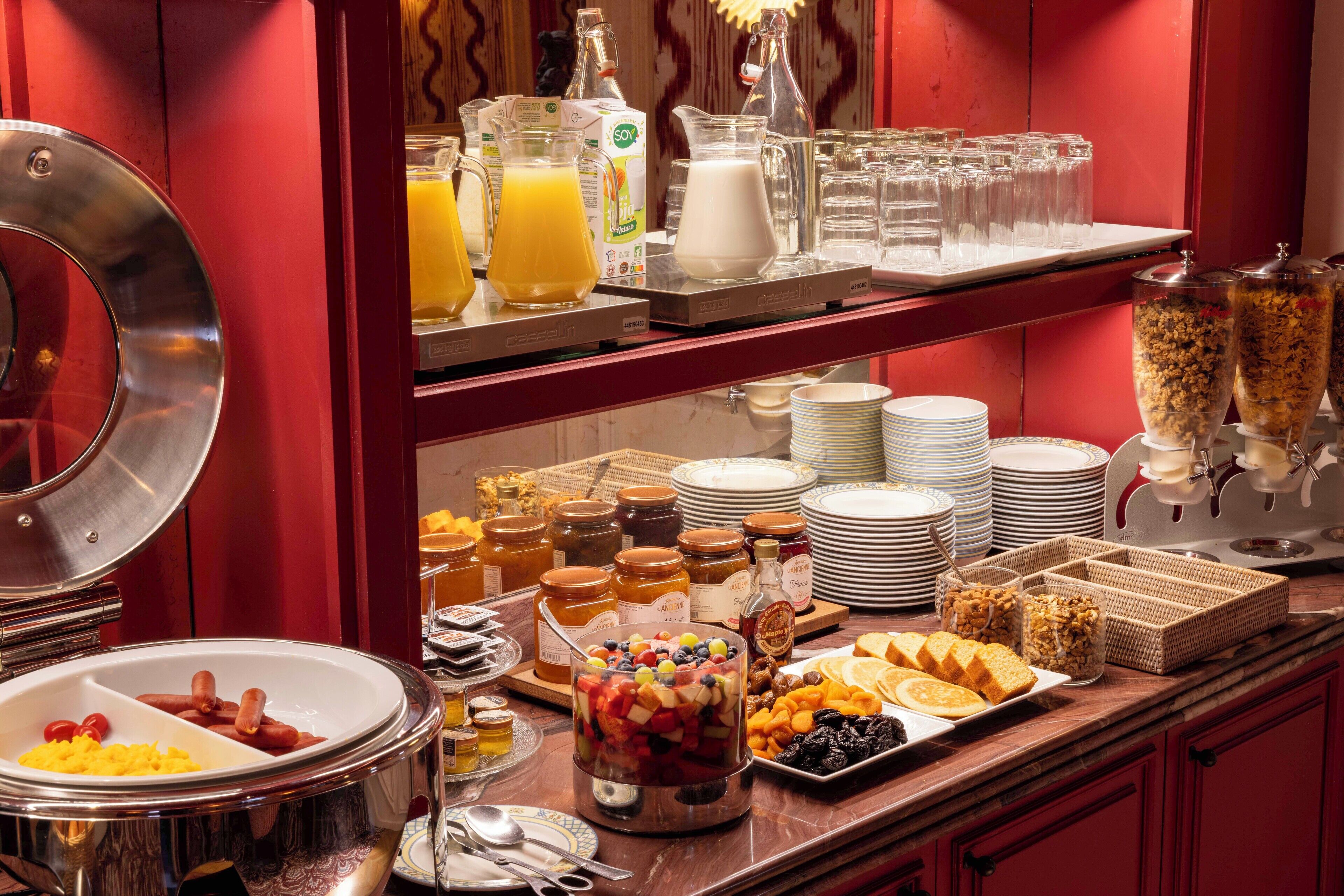 daily buffet breakfast (eur 15 per person)