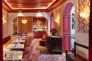 Daily buffet breakfast for a fee - Hotel Au Manoir Saint-Germain (Paris)