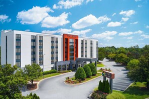 Exterior - Hyatt Place Greensboro (Greensboro)