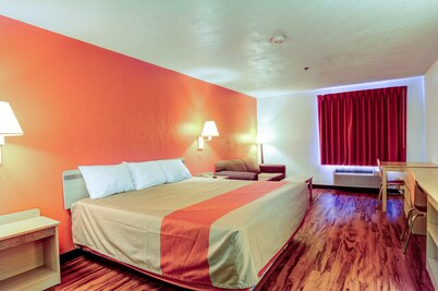 Motel 6 Columbia, MO - East