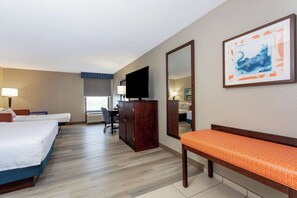 1 King Bed, Larger room, With Sofa Bed, Microwave, Fridge, Non Smoking | Desk, laptop workspace, blackout drapes, free cribs/infant beds - Hampton Inn Orlando-International Airport (Orlando)