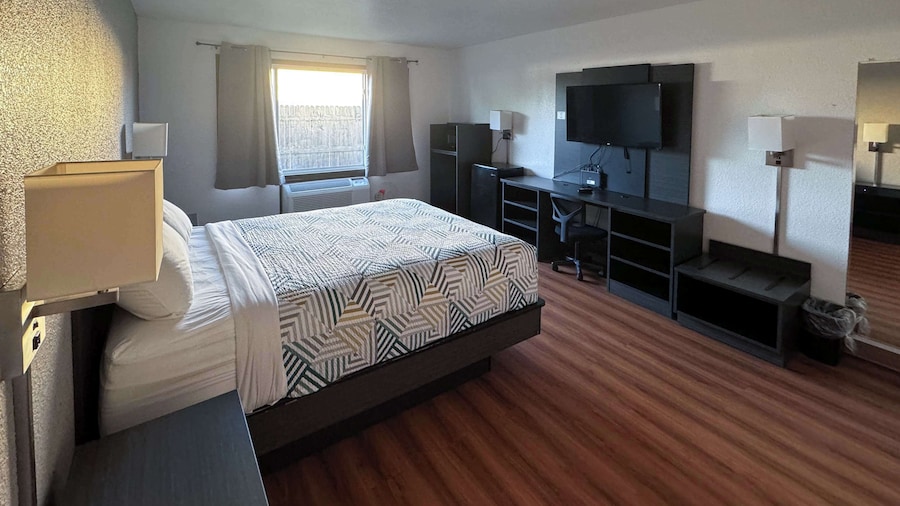 Motel 6 Fond Du Lac, WI