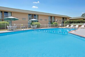 Outdoor pool, sun loungers