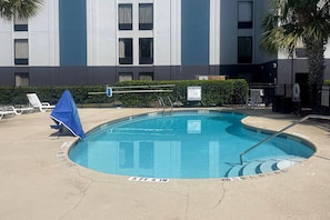 Outdoor pool, pool loungers