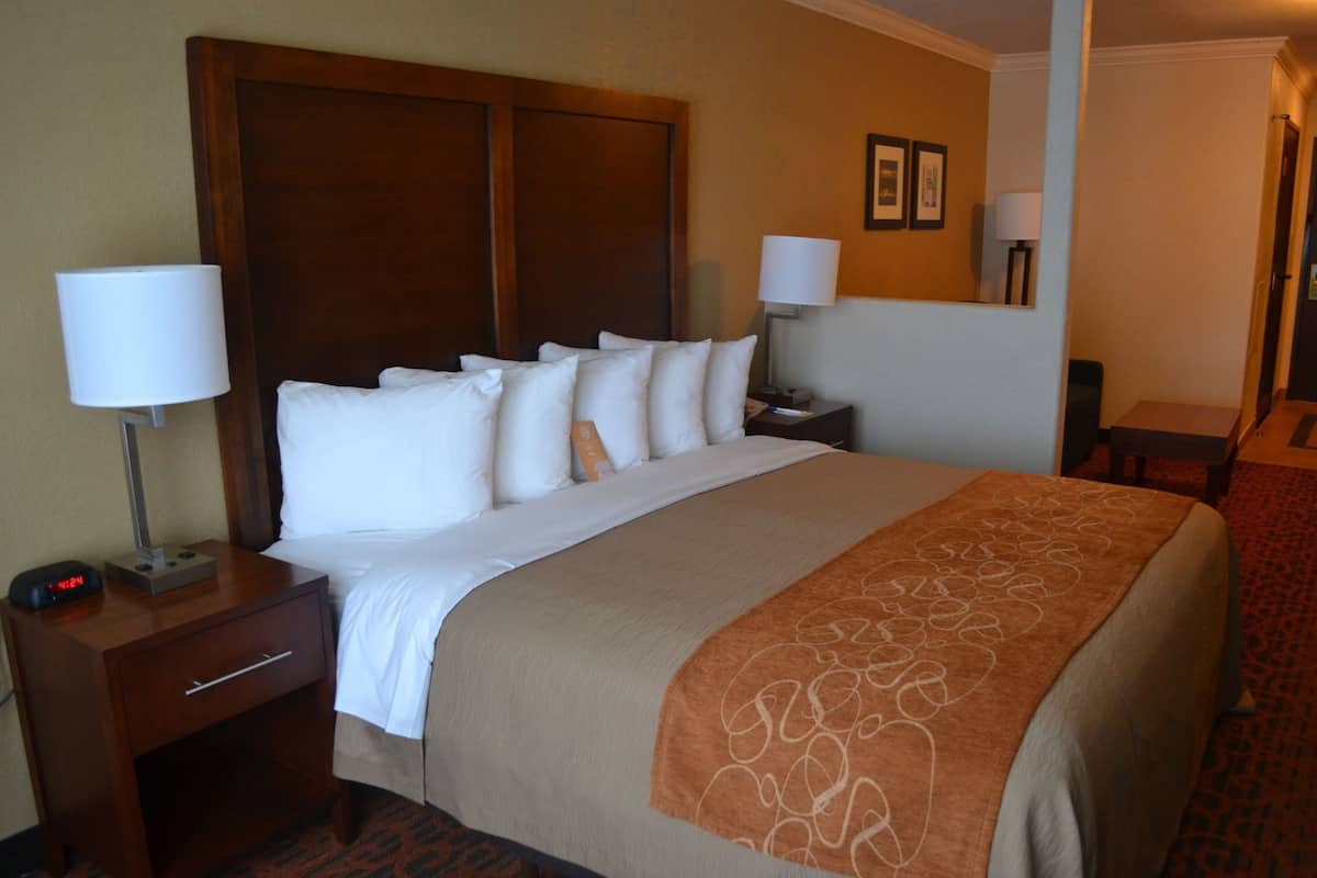 Premium bedding, pillowtop beds, in-room safe, desk