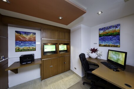 Courtyard by Marriott San Juan Miramar - Image 22