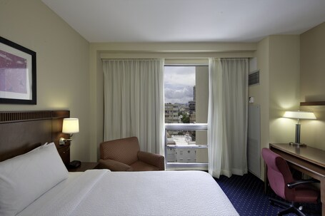 Courtyard by Marriott San Juan Miramar - Image 15