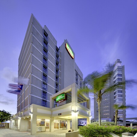 Courtyard by Marriott San Juan Miramar - Image 3