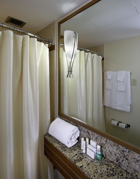 Courtyard by Marriott San Juan Miramar - Image 10