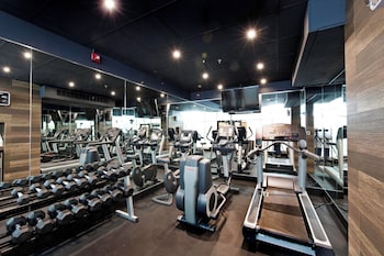 Fitness center at Courtyard by Marriott San Juan Miramar