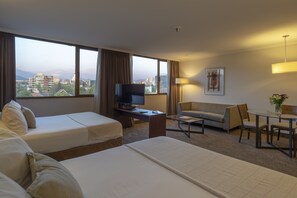  Standard Doble con vista a la cordillera | 1 Schlafzimmer, Minibar, Zimmersafe, Schreibtisch