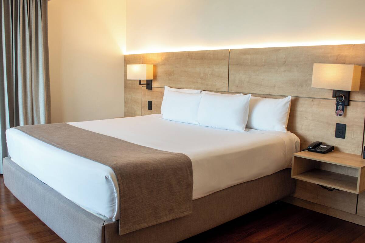 1 dormitorio, colchones con acolchado adicional, caja fuerte