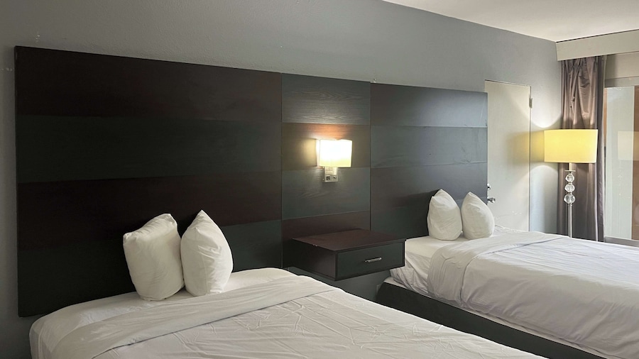 Motel 6 Charlotte, NC – Airport South