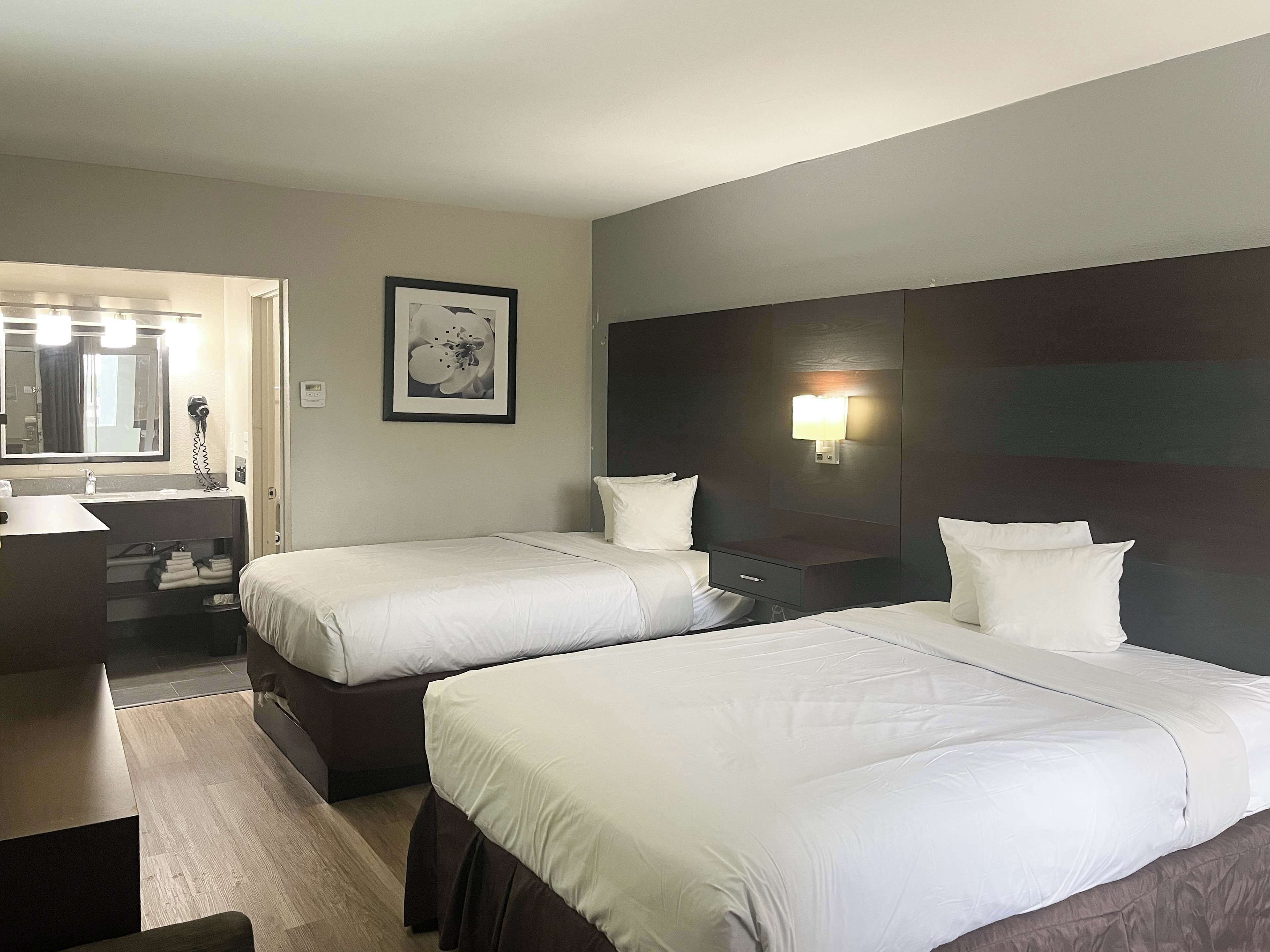 Desk, iron/ironing board, free WiFi, bed sheets