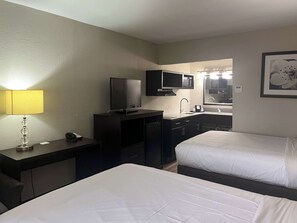 Fridge, microwave, coffee/tea maker - Motel 6 Charlotte, NC – Airport South (Charlotte)