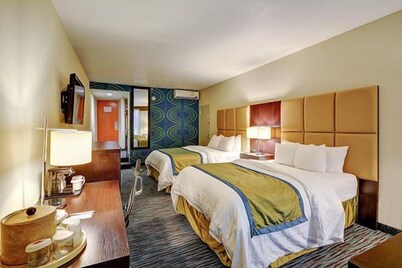 Blue - A Modern Hotel, Ascend Hotel Collection