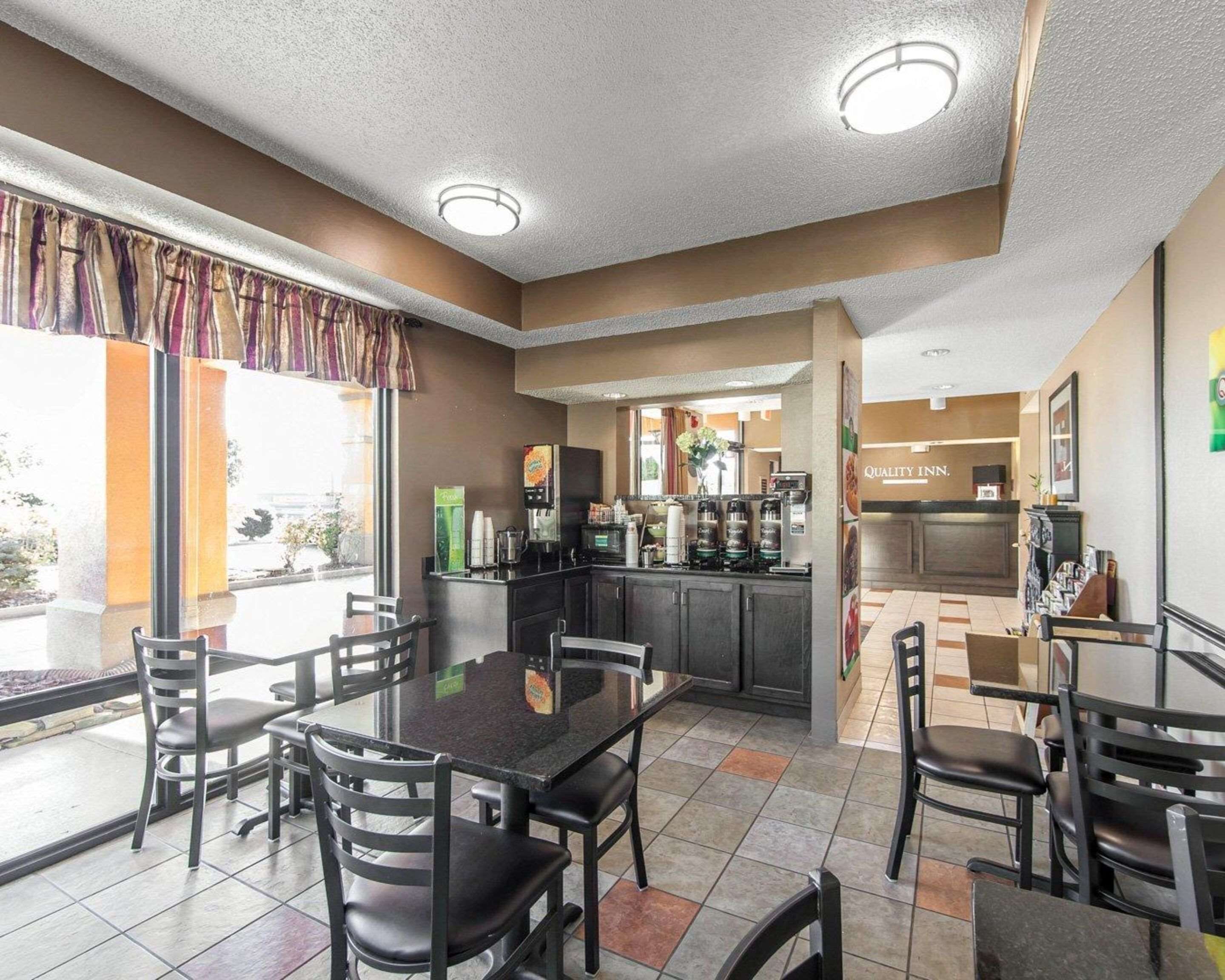 Tägliches inbegriffenes Frühstück zum Mitnehmen