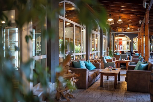 Bar (in der Unterkunft)