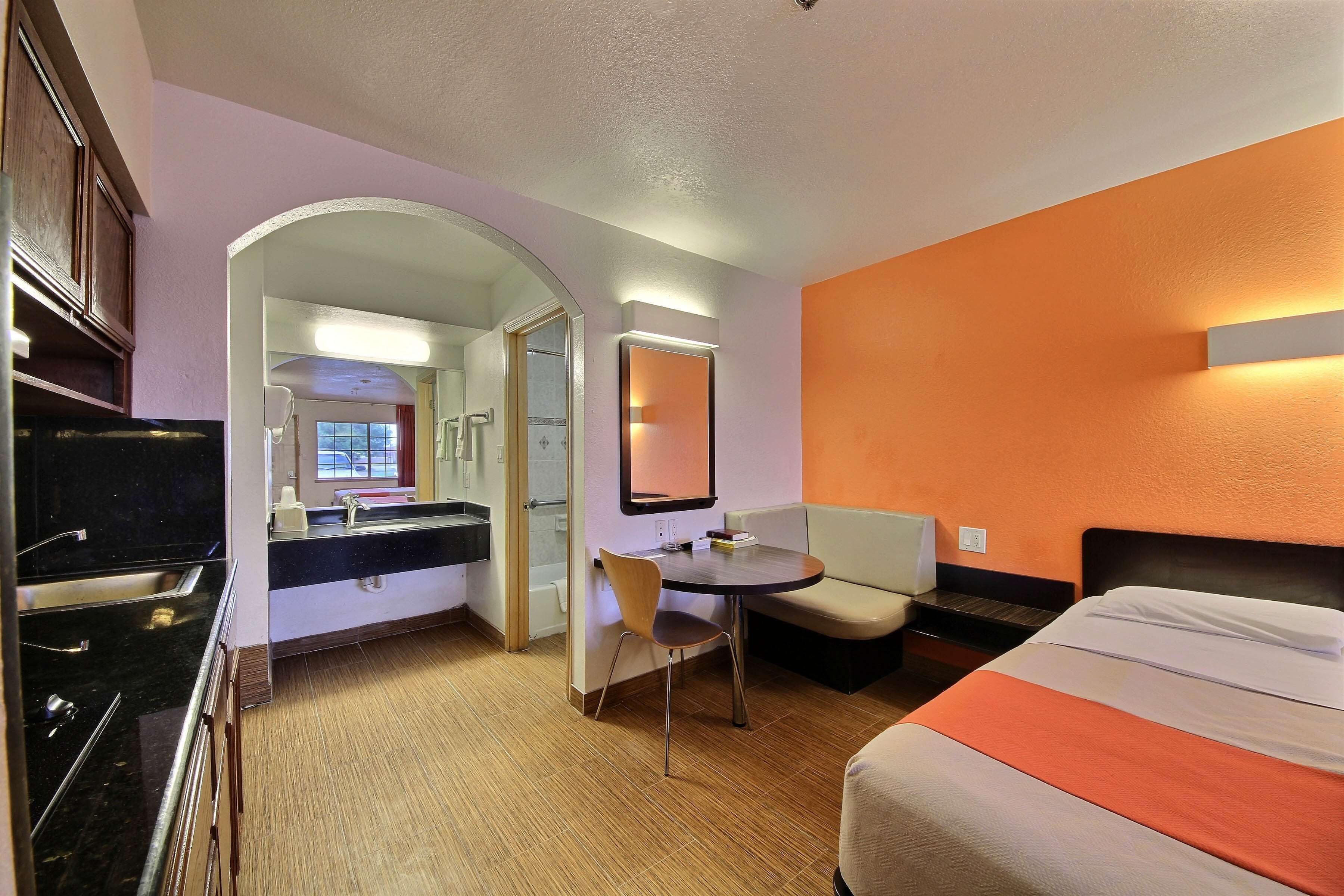 Foto - Motel 6-Edinburg, TX