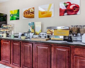 Free daily buffet breakfast 
