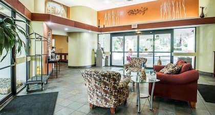 Quality Inn & Suites Kansas City I-435N Near Sports Complex