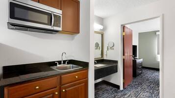 Suite, Non Smoking (1 King Bedroom)