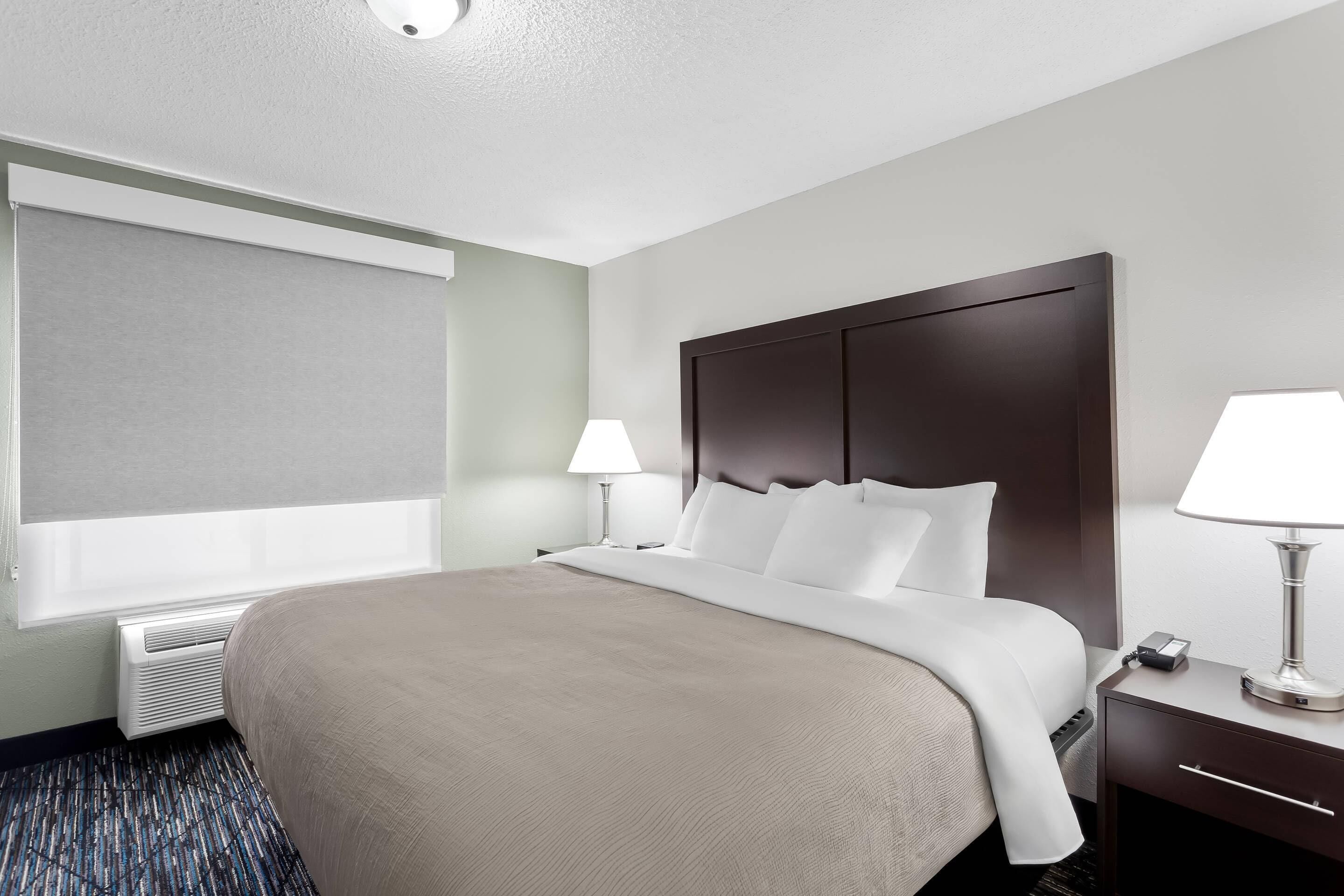 Desk, iron/ironing board, free cots/infant beds, rollaway beds