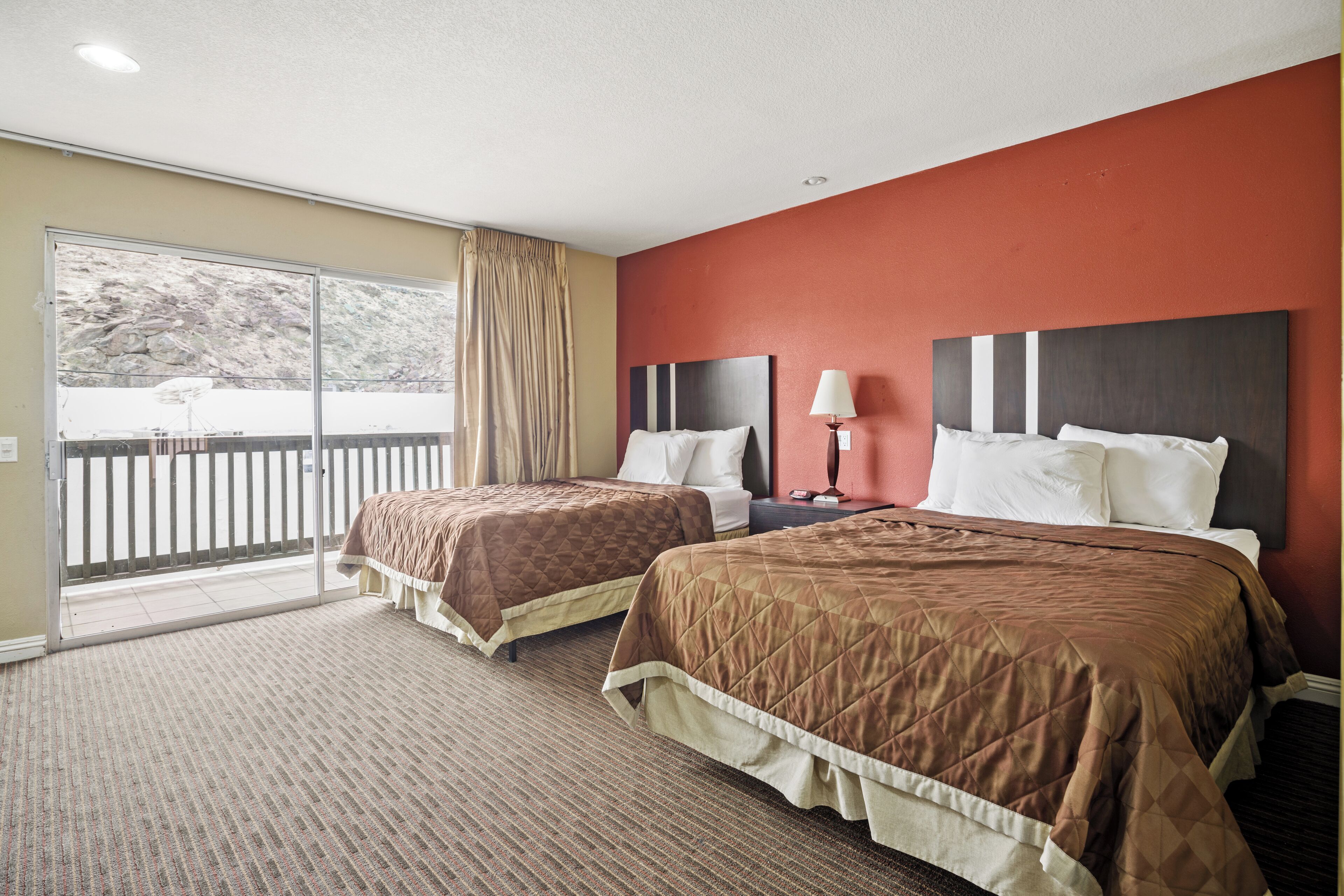 Photo - Sol Springs Inn