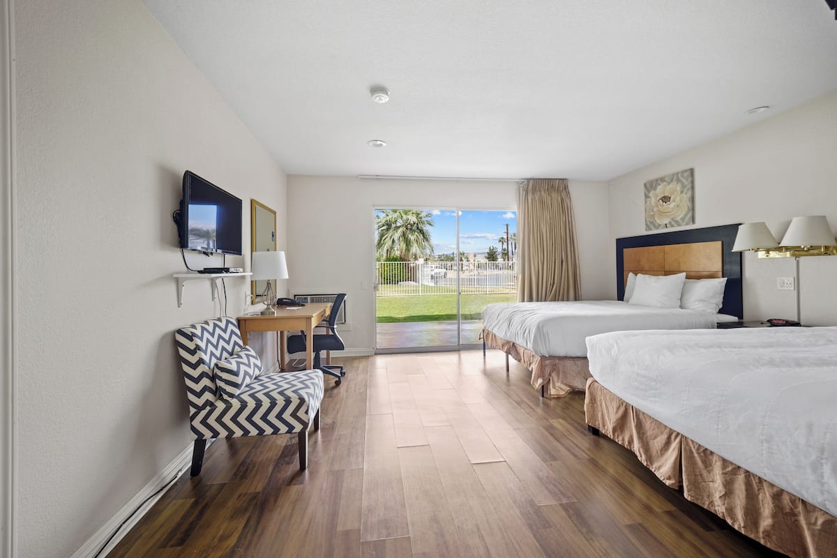 Basic Room, City View | Meja kerja, tirai kedap cahaya, setrika/meja setrika, dan Wi-Fi gratis