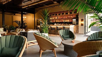 2 Restaurants; Frühstück, Mittagessen und Abendessen werden serviert