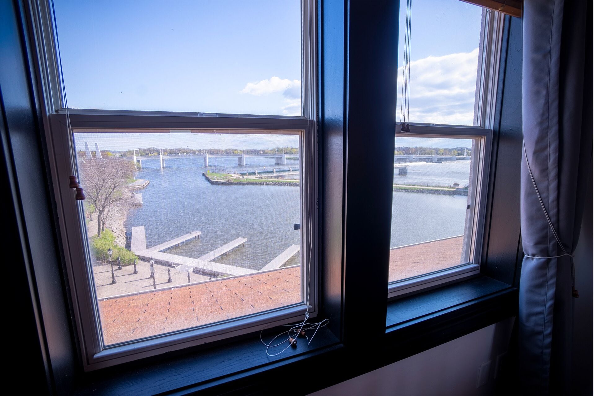 executive room | 1 bedroom, laptop workspace, iron/ironing board, free wifi