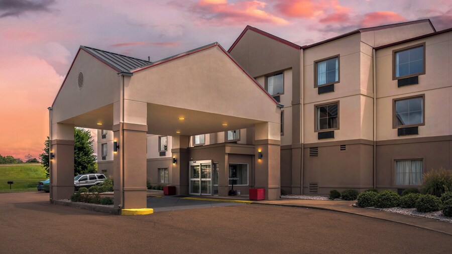 Red Roof PLUS+ & Suites Vicksburg