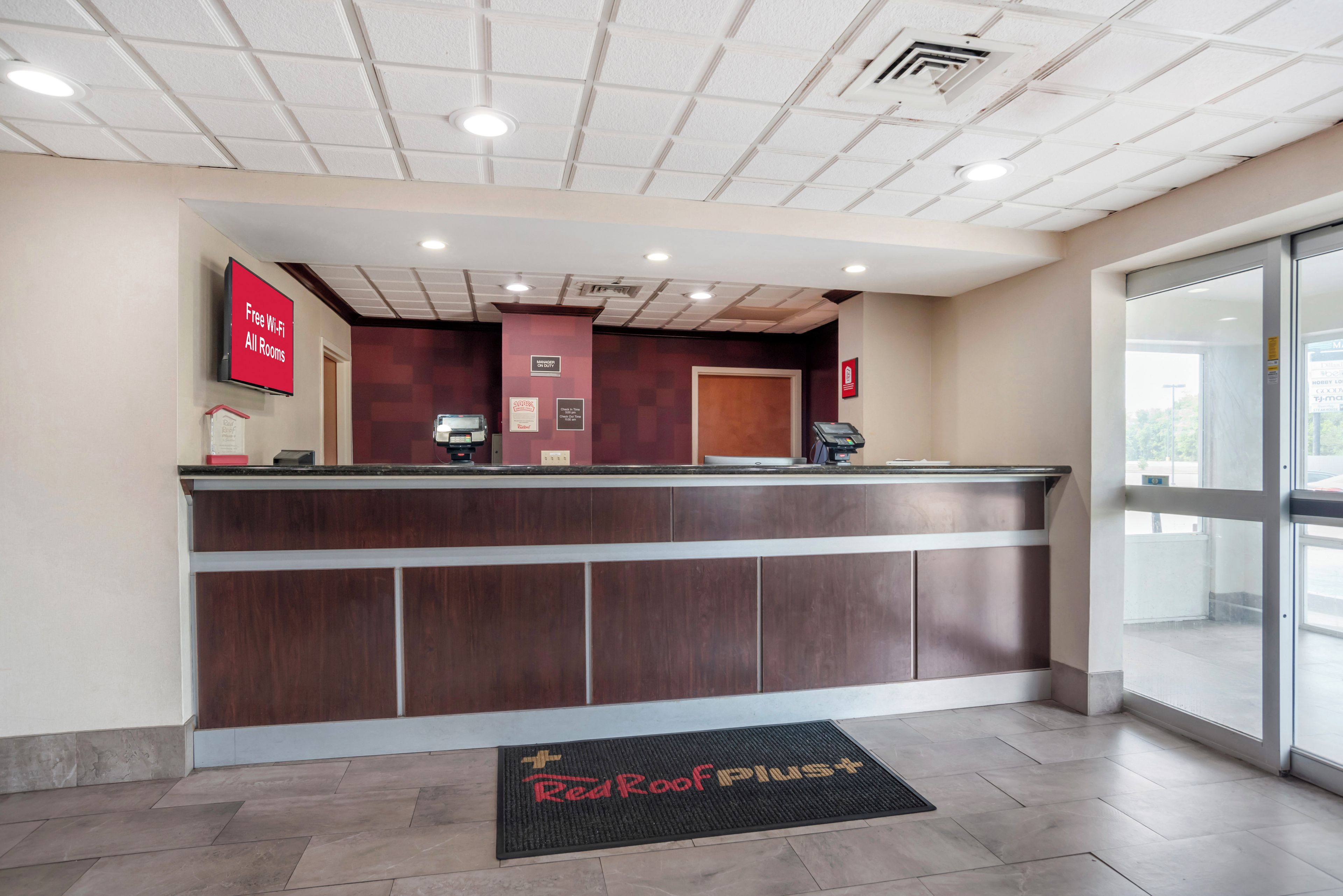Concierge desk