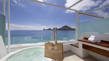 Extra ME+ Junior Suite Beach Front and Hot Tub | 私人 SPA 浴池